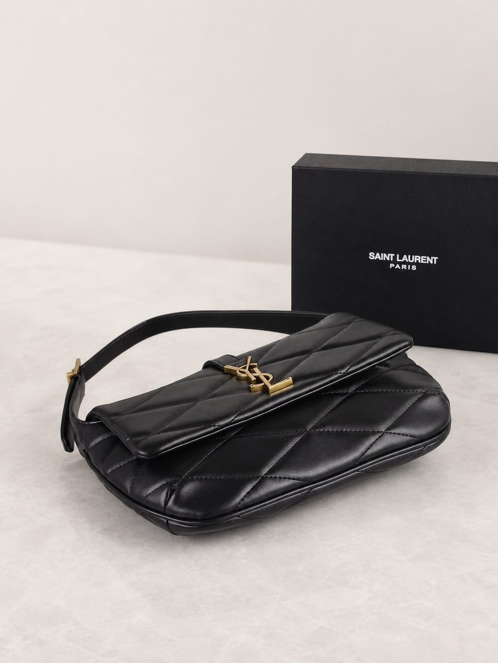 Yves Saint Laurent Quilted Jamie Shoulder Purse in Black with Gold Hardware - Picture 4 of 9